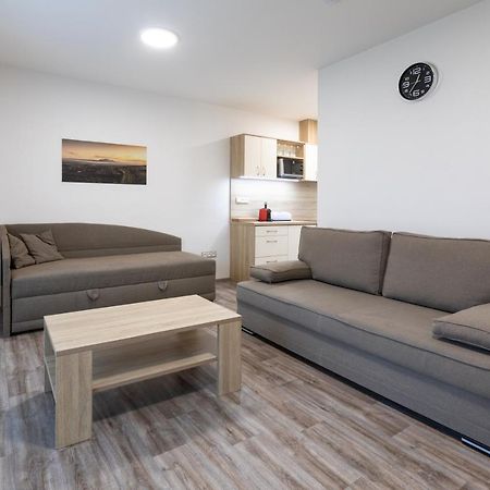 Apartmany Za Dvorem Velké Pavlovice Exterior foto