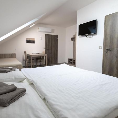 Apartmany Za Dvorem Velké Pavlovice Exterior foto