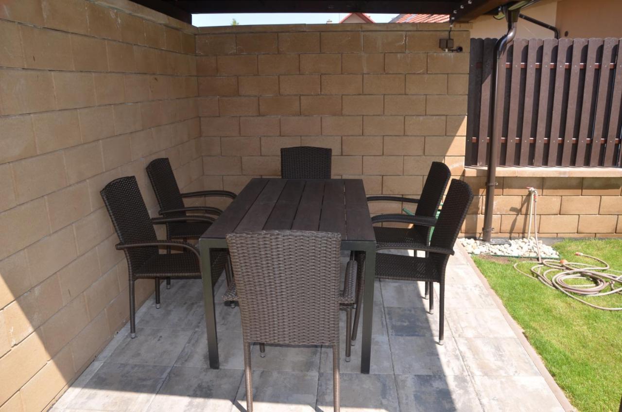 Apartmany Za Dvorem Velké Pavlovice Exterior foto