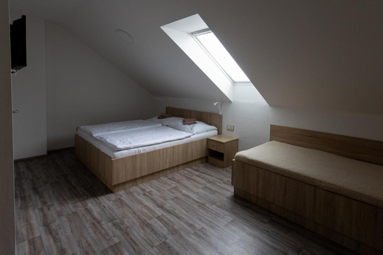 Apartmany Za Dvorem Velké Pavlovice Exterior foto