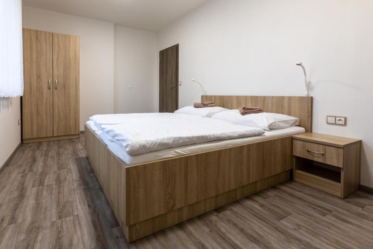 Apartmany Za Dvorem Velké Pavlovice Exterior foto